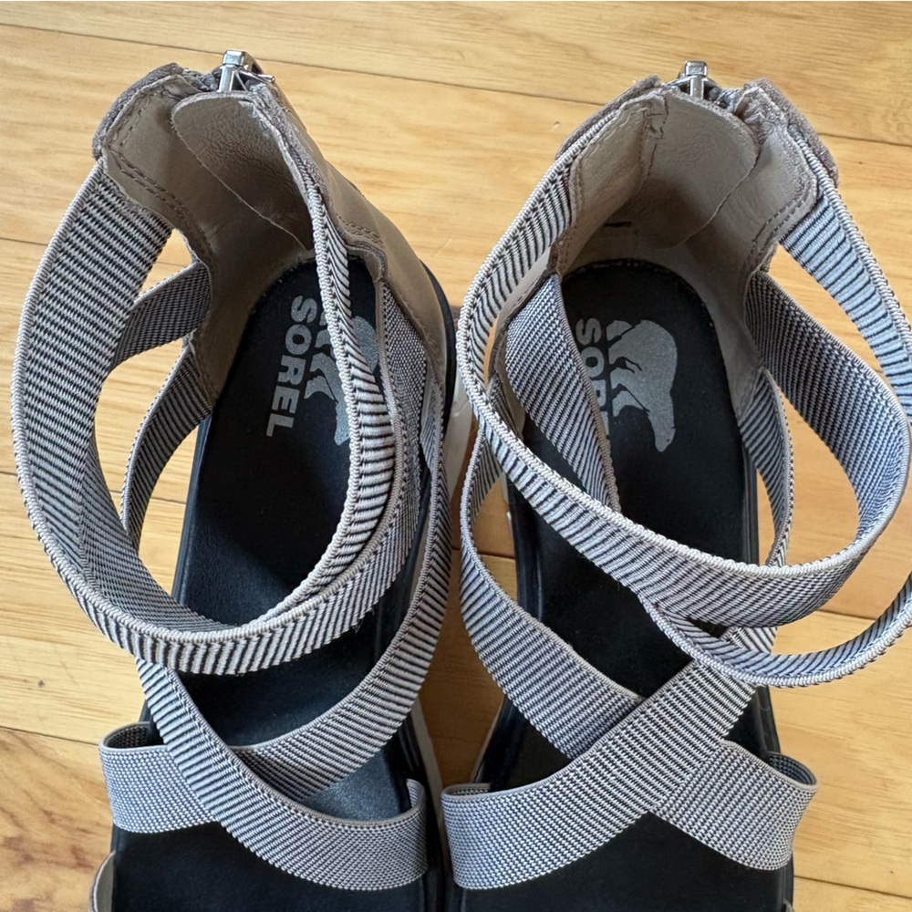 Sorel Joanie III Sport Strap Wedge Sandals Womens Sz 9 Black Tan - Picture 5 of 8